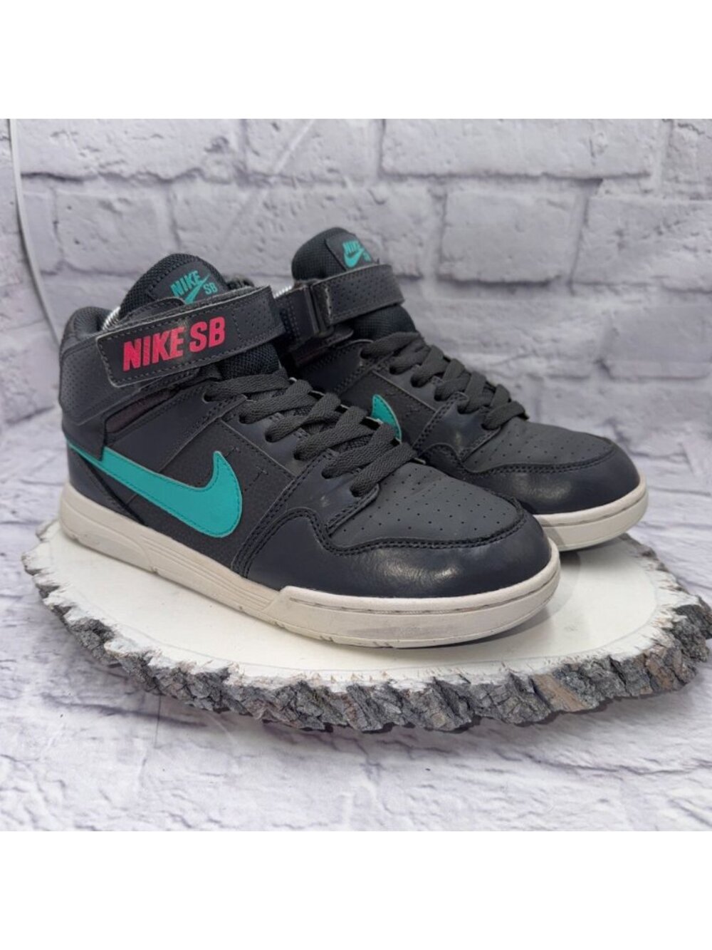 Nike SB Mogan Mid Kids Size 6Y Shoes Gray Blue Pink Sneakers 645025-036